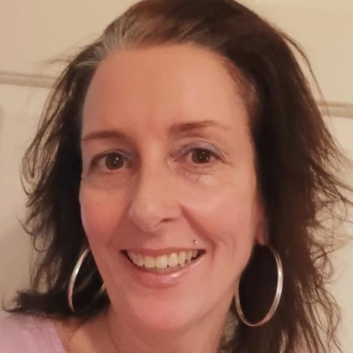 Sterling S is a psychic medium and Tarot reader with 17+ years’ experience, offering empathic guidance to overcome challenges and achieve life goals.